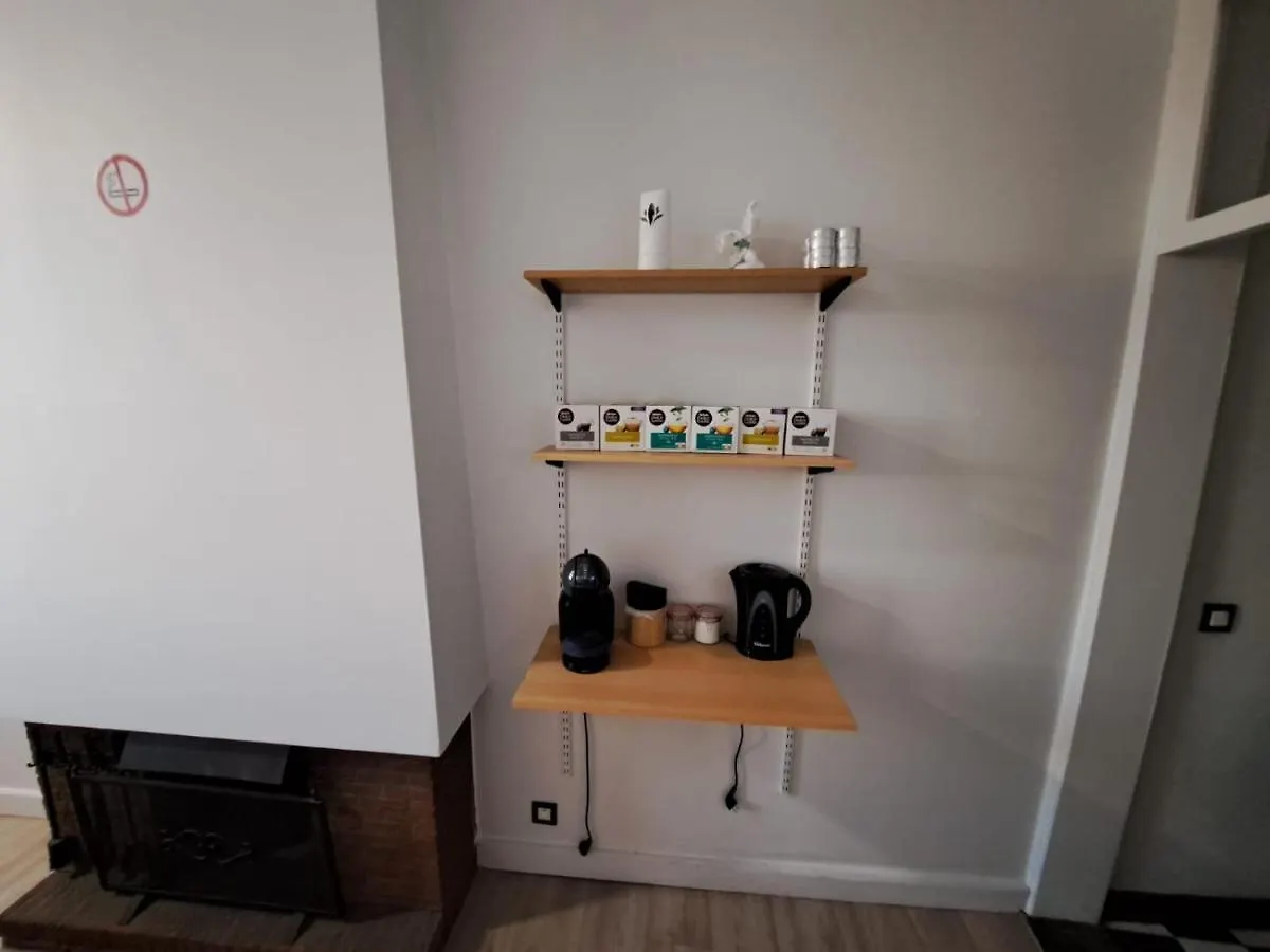 Studio Elis Verdieping 5A Anvers 0*,  Belçika